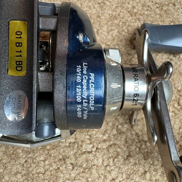 Pflueger Baitcasting Reel Criterion Low Profile 5 Bearing RH Fishing 6.2:1 - Picture 3 of 5